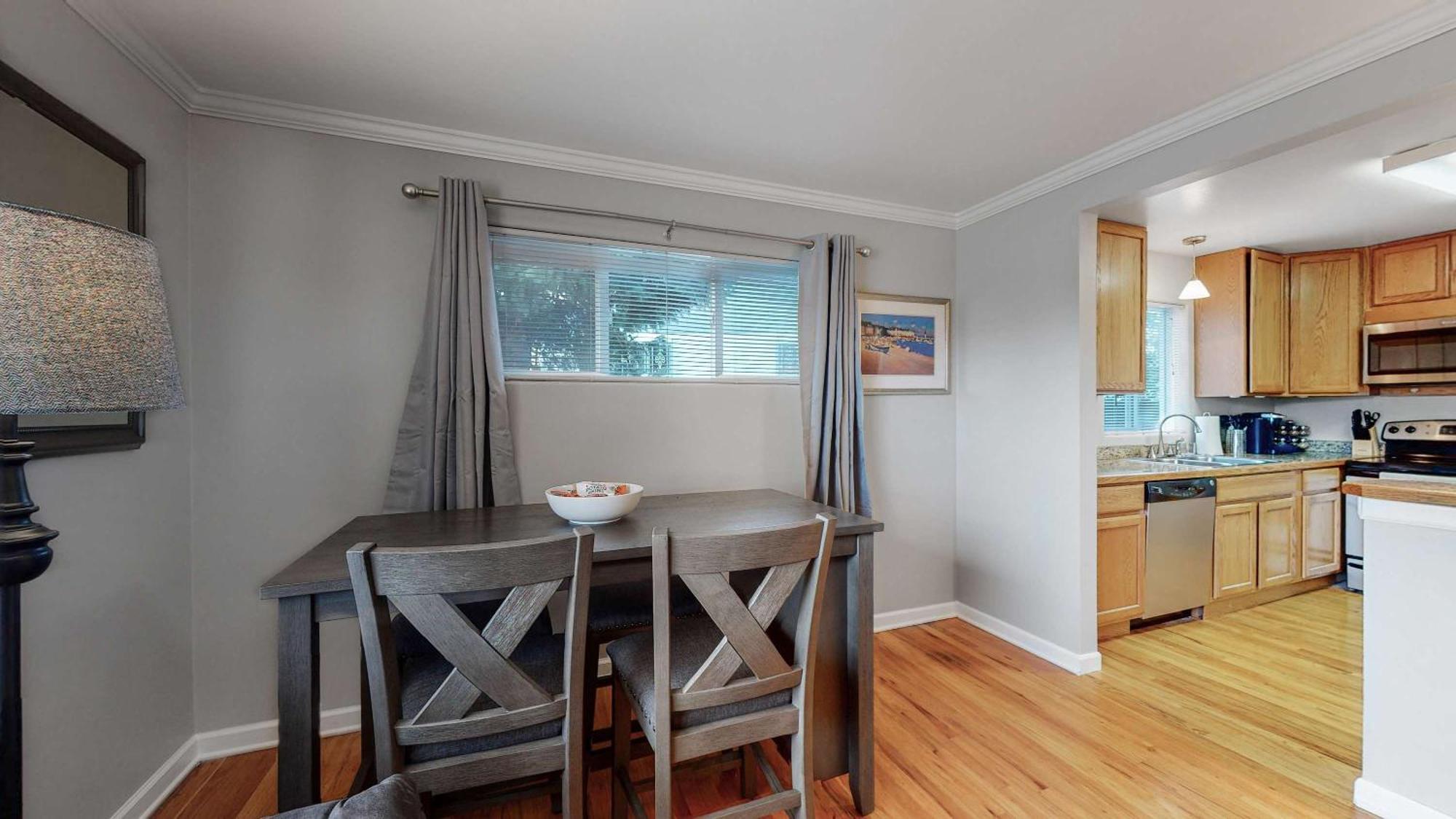 Holiday home Great Two Bedroom Family Spot With Convenient Access To Downtown